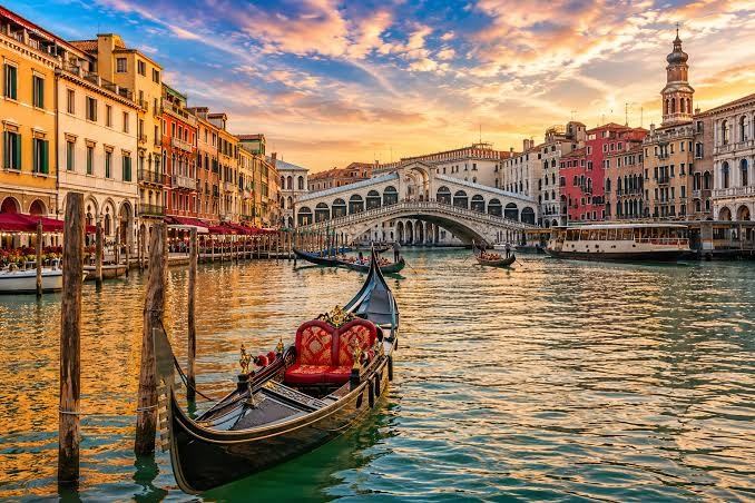 Italy Visit Visa Agents in Delhi