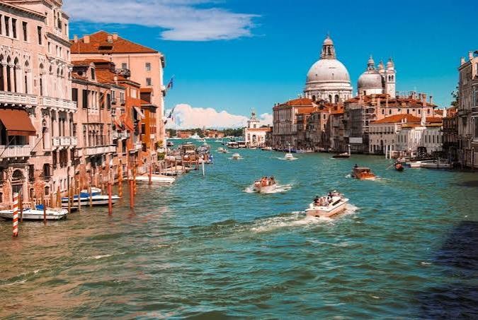 Italy Visit Visa Agents in Delhi